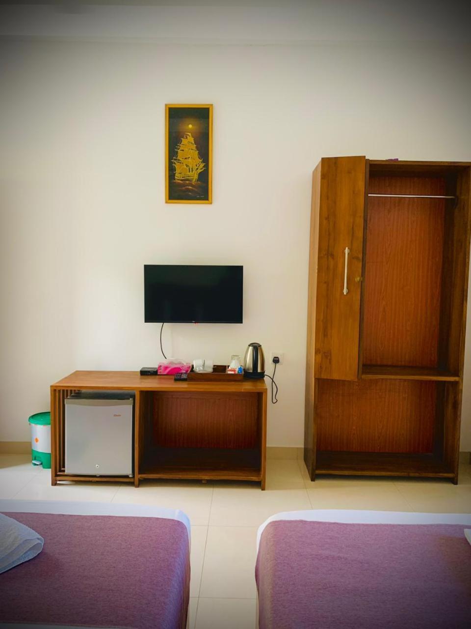 Eden Grand Hotell Dambulla Exteriör bild